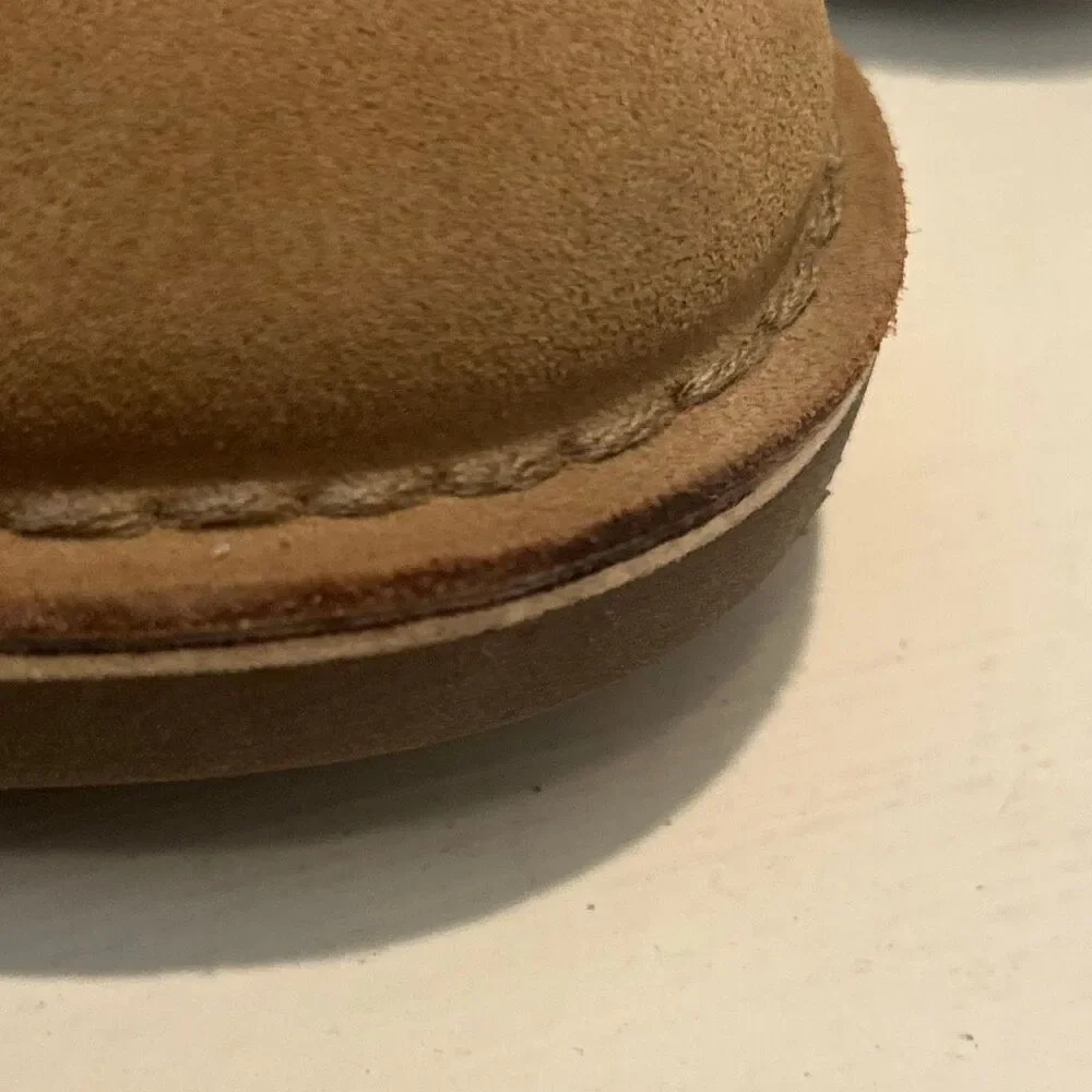 Clarks Mens Size 8.5 Shepton Chukka Boots Sand Suede Leather Comfort Capsule NWT